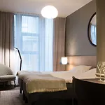فندق بيرغين بورس 5*