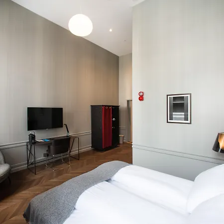 Bors Hotel